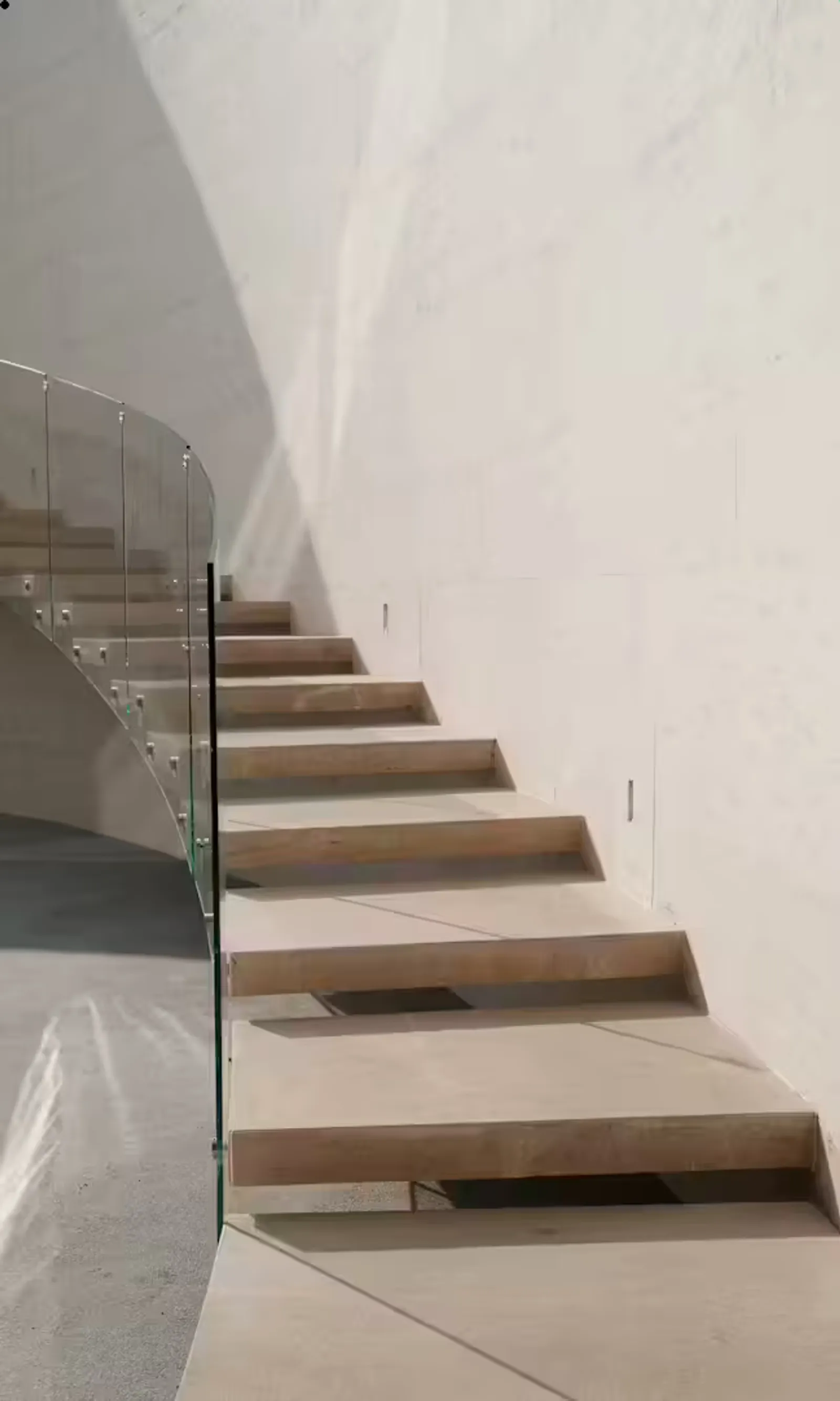 New York floating stair installation example 4